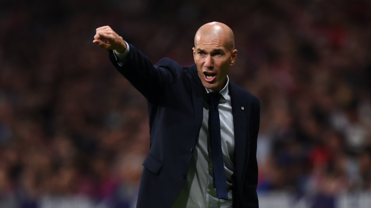 Zinedine Zidane, durante el partido ante el Atlético de Madrid (Getty).