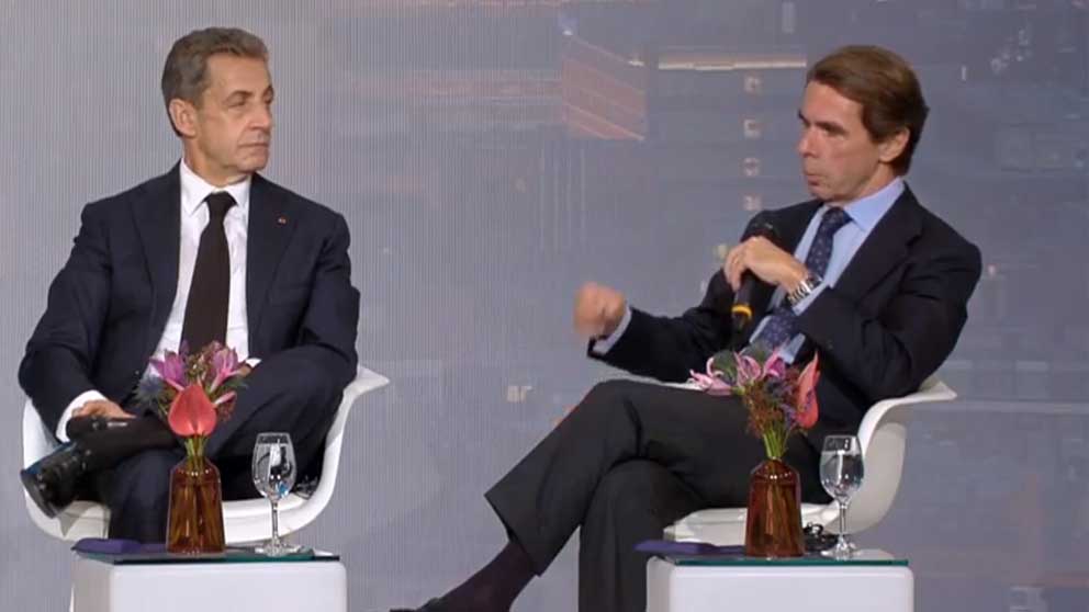 José María Aznar y Nicolas Sarkozy en una conferencia de Inspiring Hungary.