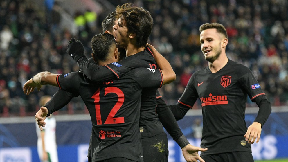 Los jugadores del Atlético de Madrid celebran el gol de Joao Félix. (AFP)