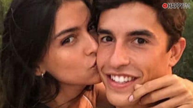 Marc Márquez y Lucía Rivera muestran su felicidad con este beso en Instagram