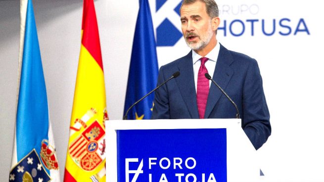 El Rey insta en un Foro en Pontevedra a valorar y conservar lo «muchísimo» conseguido en democracia