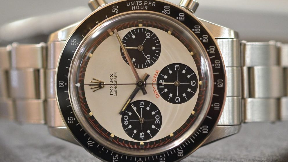 Una mujer encontró un reloj Rolex de 250.000 dólares en un sofá que compró