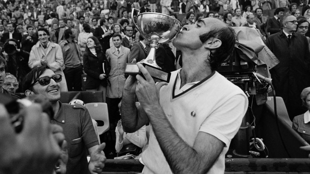 Andrés Gimeno, tras ganar el Open de Francia en París. (AFP)