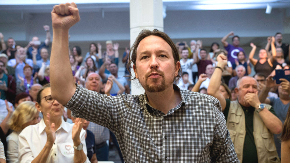 El líder de Podemos, Pablo Iglesias, durante un acto de precampaña en Madrid. (Foto: Efe)