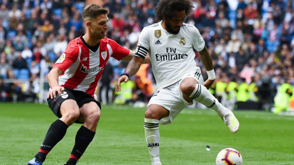 Yeray Álvarez con Marcelo (AFP)