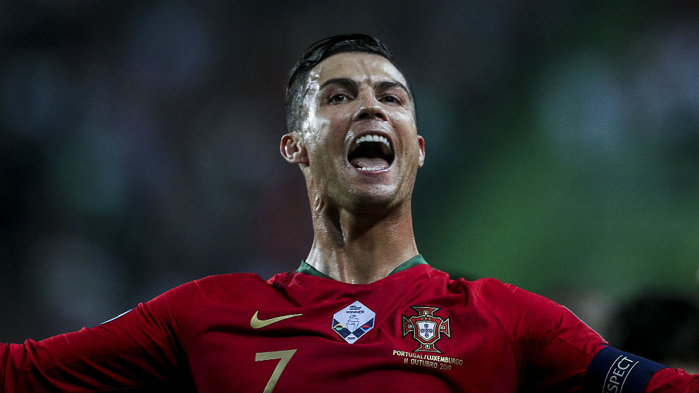 Cristiano Ronaldo celebra su gol ante Luxemburgo. (AFP)