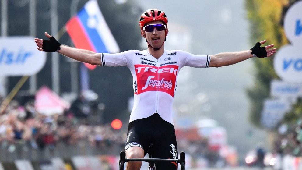 Bauke Mollema celebra su triunfo en Lombardía. (AFP)