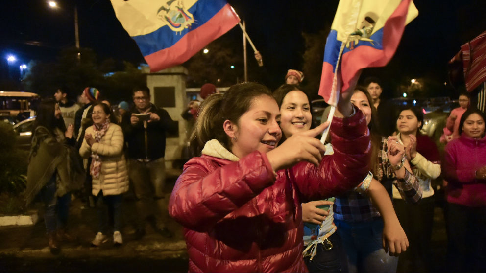 Indígenas celebran en Ecuador que el Gobierno haya llegado a un acuerdo para poner fin a las protestas.