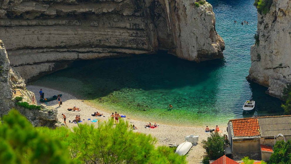 En Croacia hay playas que crean un entorno mágico