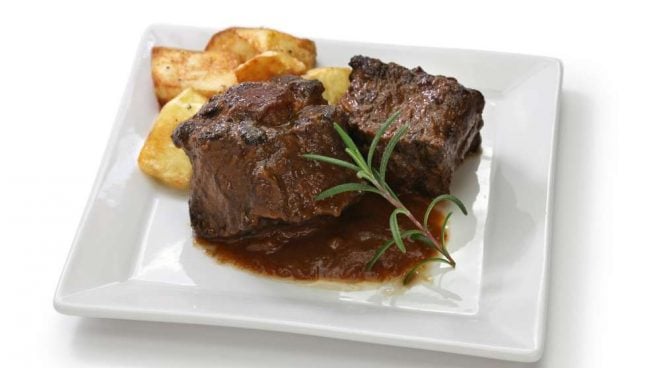 Rabo de toro en salsa de setas