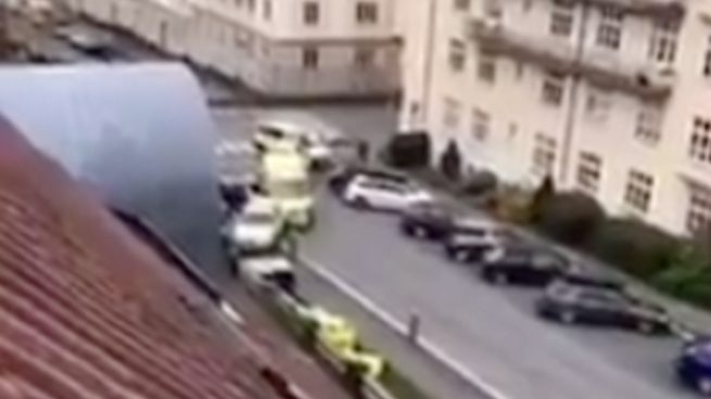 Un hombre armado roba una ambulancia y atropella a varios peatones en Oslo