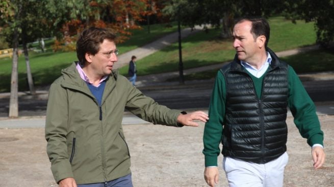 José Luis Martínez-Almeida y Borja Carabante. (Foto. Madrid)