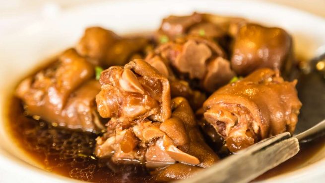 Las 5 mejores recetas de manitas de cerdo, un plato de la abuela para disfrutar