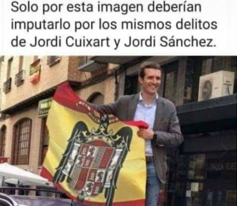 Pablo Casado: Una imagen con la bandera franquista se vuelve viral pero ¿es real?