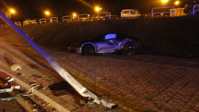 El Porsche de Rubén García tras un accidente