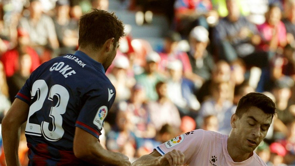 Coke Andújar, del Levante, en un partido ante el Espanyol (EFE)