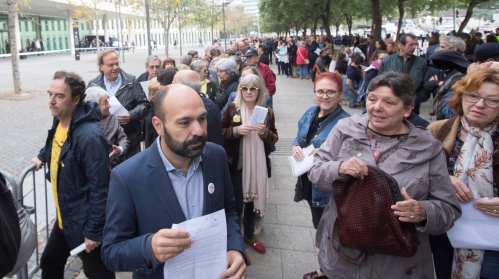 Los separatistas colapsan los juzgados catalanes presentando denuncias «autoinculpándose» de un delito de sedición.