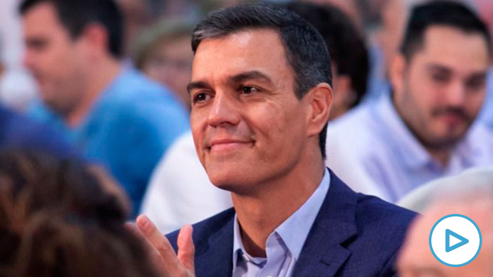 Pedro Sánchez aplaudiendo. (Foto. PSOE)