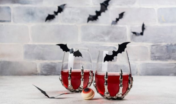 Los mejores c&oacute;cteles y bebidas terror&iacute;ficas para Halloween 2021