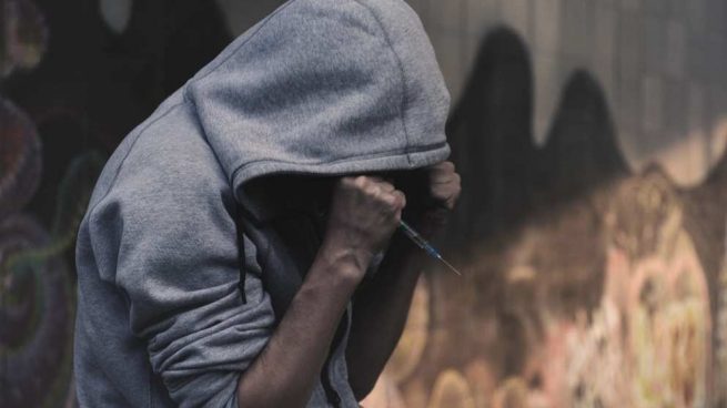 Mi pareja es adicta a las drogas, ¿cómo debo actuar? Mi pareja es adicta a las drogas, ¿cómo debo actuar?