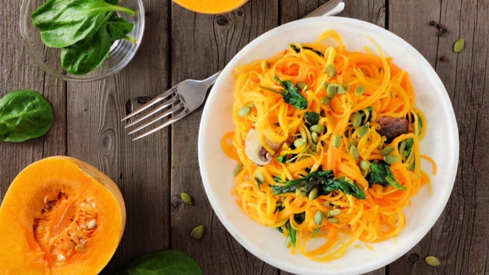 Espaguetis con pesto de calabaza