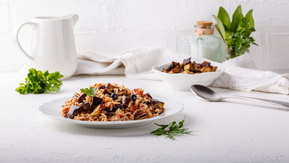 Arroz con tomate y berenjena