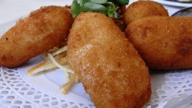 Croquetas de pollo asado y queso crema Receta-de-croquetas-de-pollo-asado-y-queso-crema-655x368