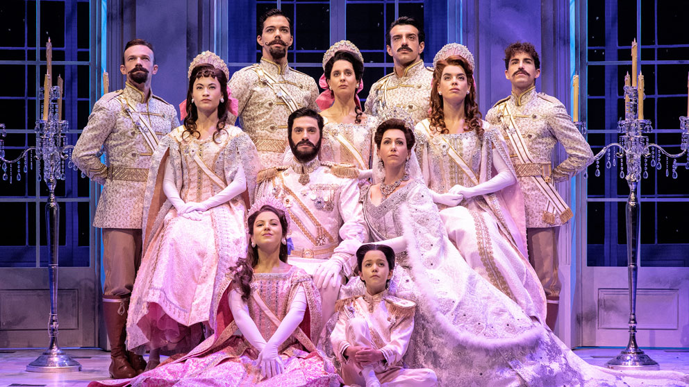 La familia del Zar Nicolás II representada en el musical 'Anastasia, e...