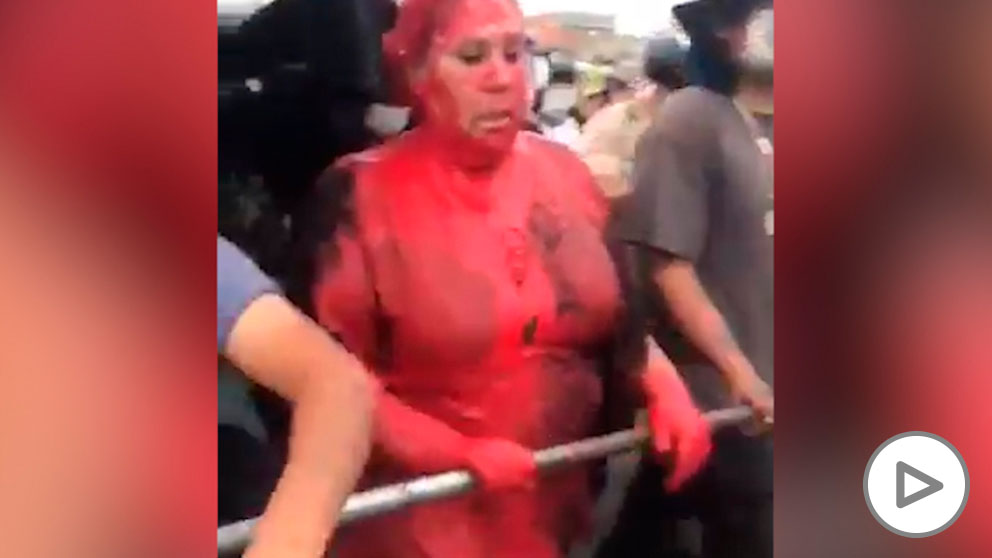 La alcaldesa de Vinto (Bolivia), Patricia Arce Guzmán, tras ser retenida por manifestantes opositores a Evo Morales.