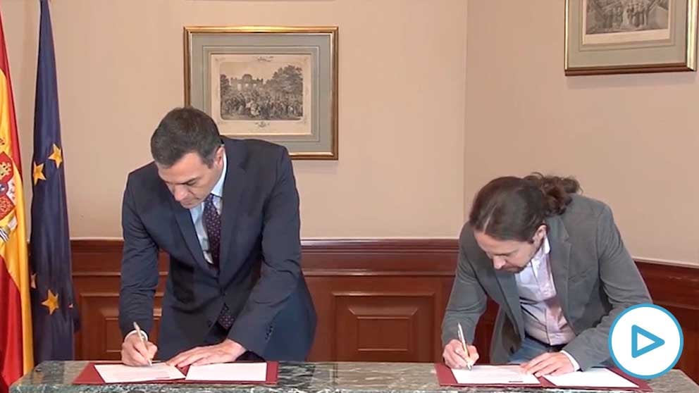 Pedro Sánchez y Pablo Iglesias firman el acuerdo