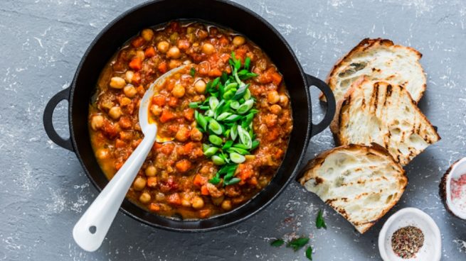 Receta de sopa de garbanzos con verduras