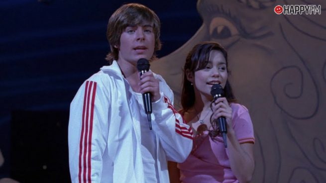 Vanessa Hudgens canta ¿borracha? esta mítica canción de ‘High School Musical’