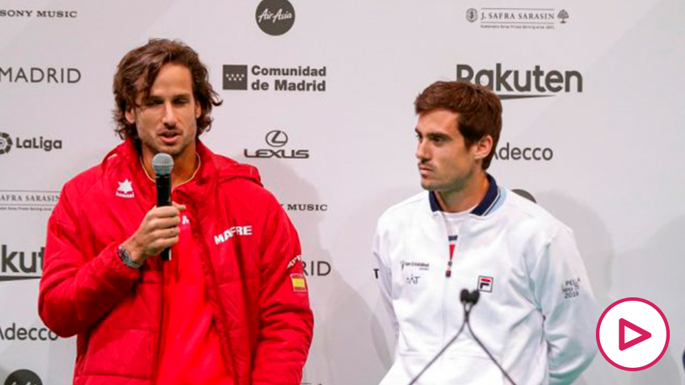 Feliciano López, junto a Guido Pella en la presentación de la Copa Davis. (EFE)