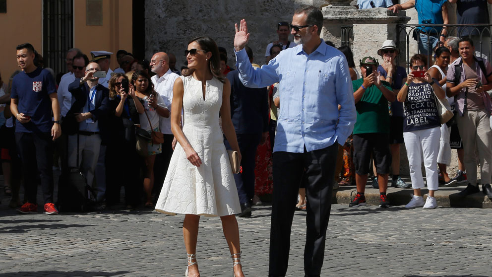 Sus Majestados los Reyes de España, Felipe VI y Letizia, en viaje de Estado a Cuba. Foto: AFP