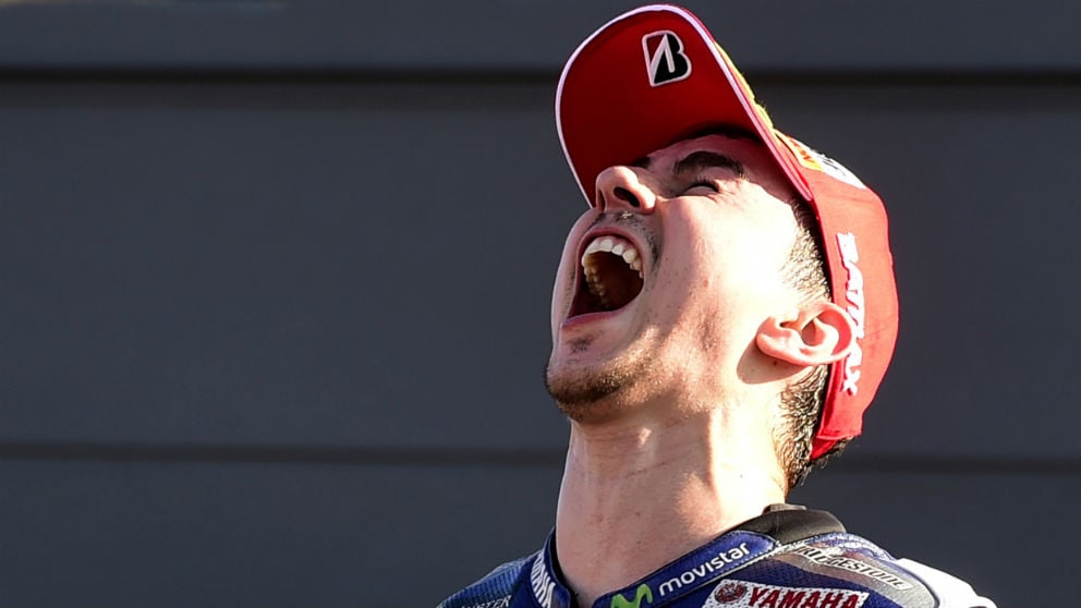 Jorge Lorenzo, en el podio de MotoGP. (AFP)