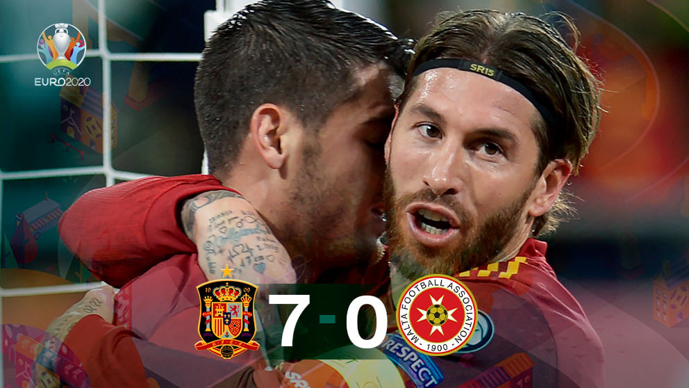 España goleó 7-0 a Malta en el Carranza.