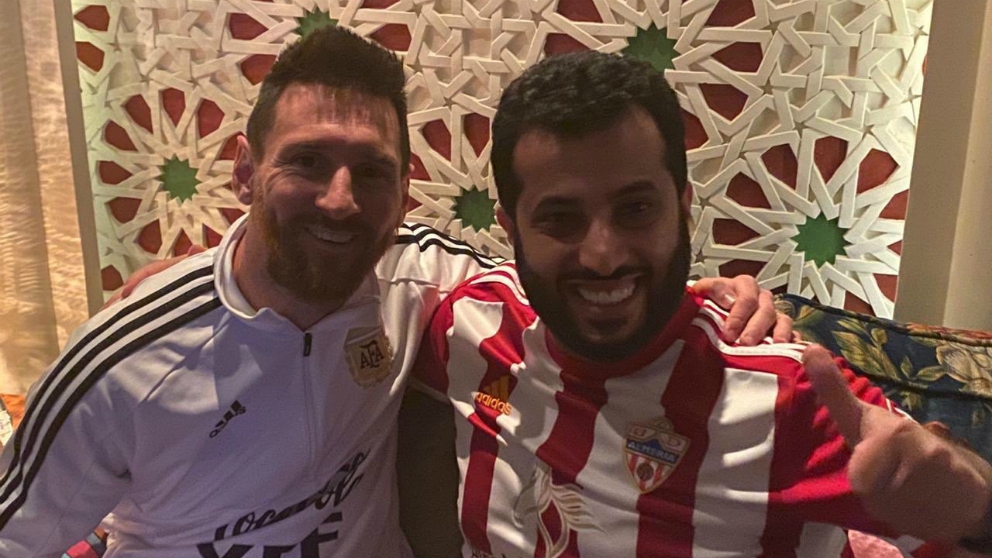 Leo Messi y Turki, en el domicilio del jeque del Almería.