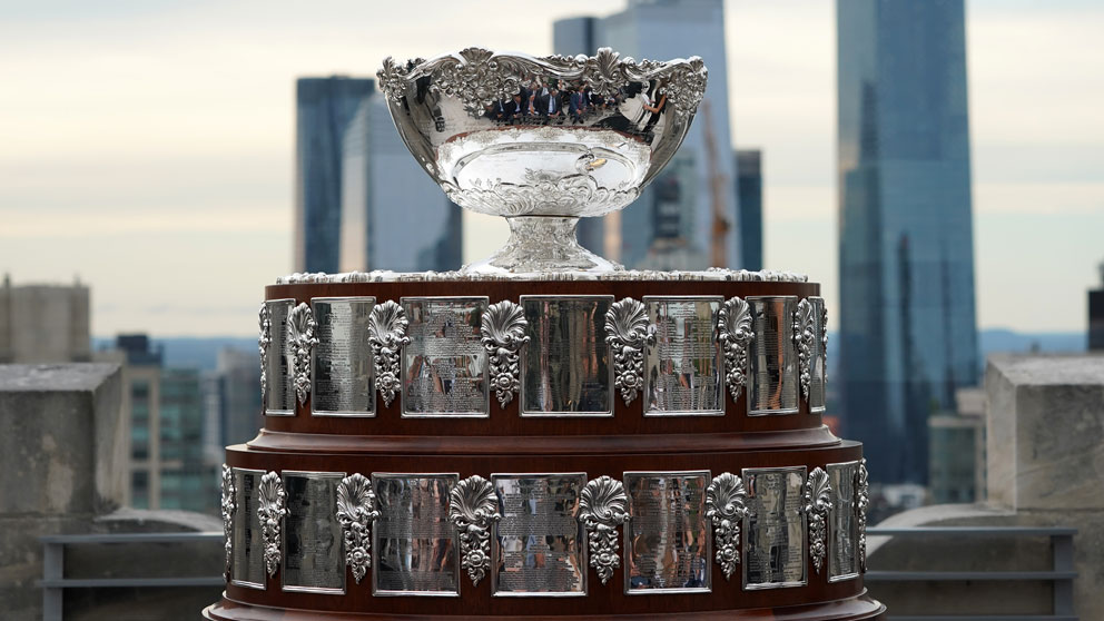 Trofeo-que-recibirá-el-equipo-campeón-de-la-Copa-Davis-(AFP)