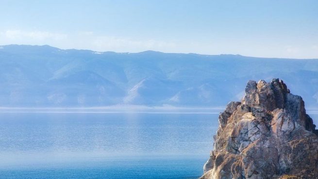 lago más profundo del mundo