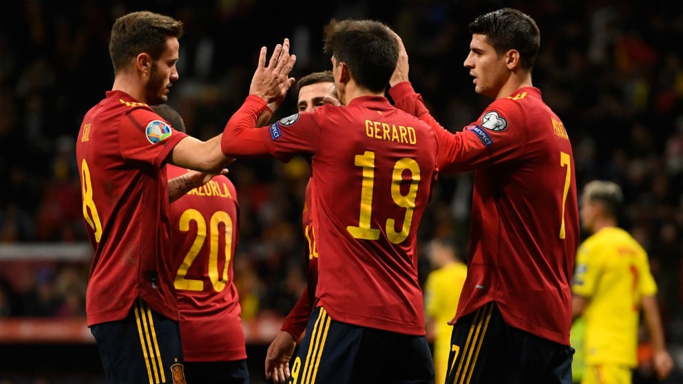 España celebra un gol. (AFP)