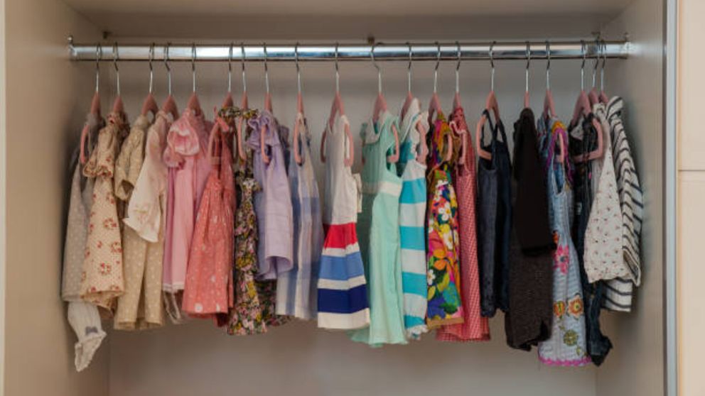 Semana 13: Ordenar el armario infantil y almacenar la ropa de los niños  correctamente