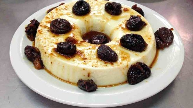 Flan de ciruelas