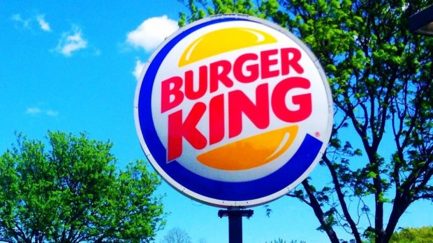 Llega el bocadillo más esperado de Burger King con patatas fritas y pan
