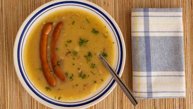 Receta de Sopa alemana de salchichas