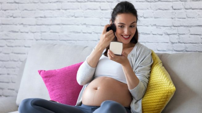 Por qué nos hacemos tantas selfies de embarazadas