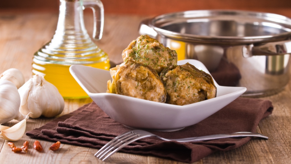 Corazones de alcachofa rellenos de bacalao y queso