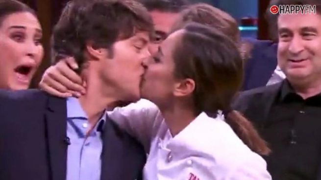 ‘Masterchef Celebrity’: Tamara Falcó y Jordi Cruz protagonizan un esperado beso