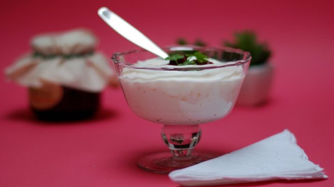 Panna Cotta de yogurt con salsa de caramelo