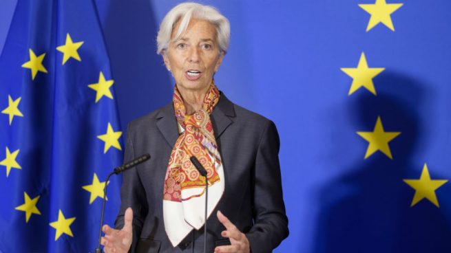 Lagarde pide al Eurogrupo mantener los estímulos económicos hasta que finalice la crisis