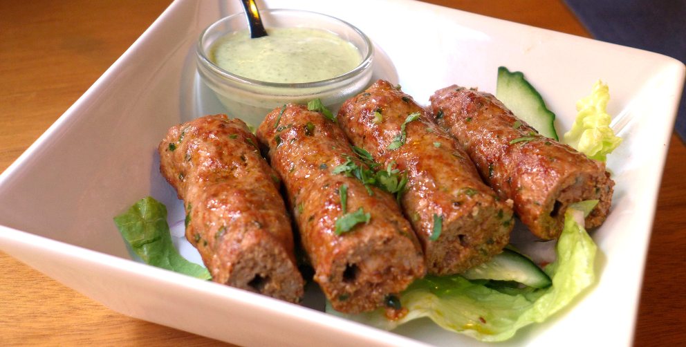 Receta de Kebab de cordero casero con salsa de setas